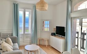 Bel Appartement Vue Mer Centre-Ville, Face Plage